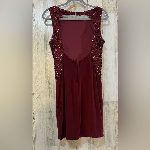 B Darlin Burgundy Sequined Dress Size 13/14 - Picture 8 of 12